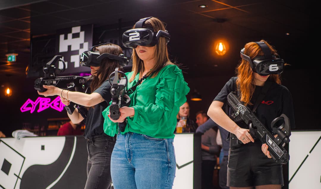Eva Rennes Salle de réalité virtuelle à Rennes - Expérience VR en équipe