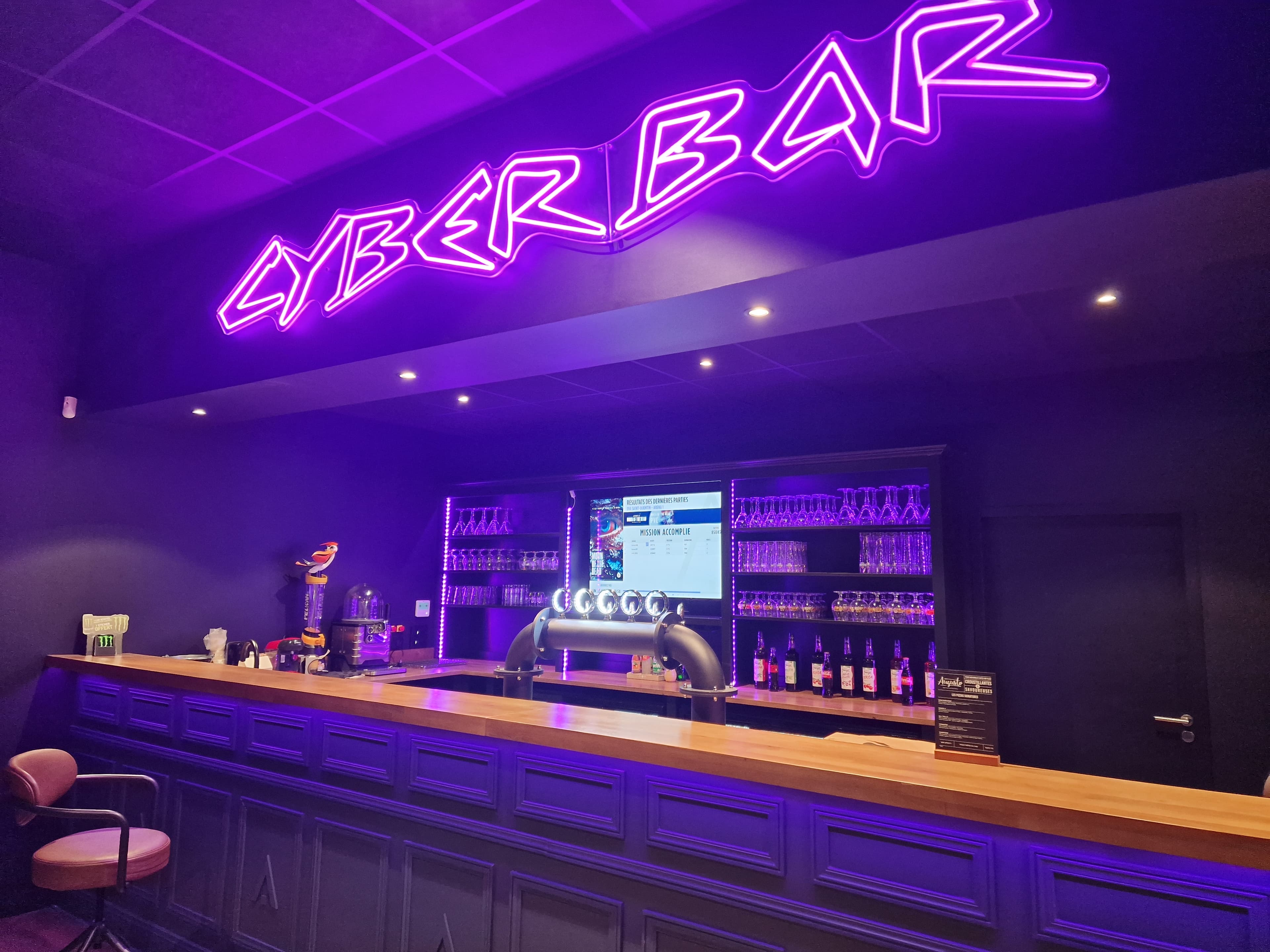 cyberbar.jpg
