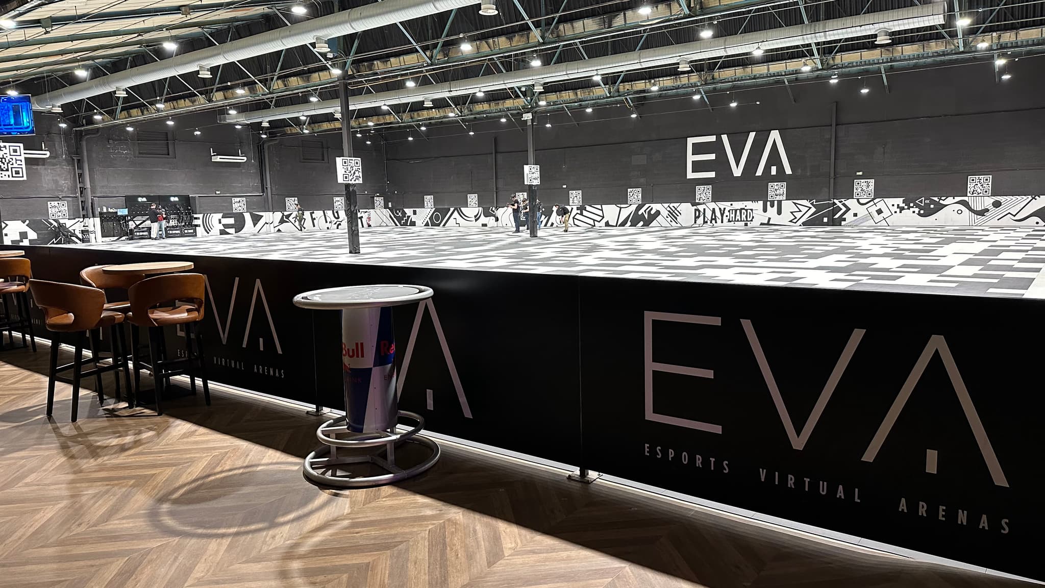 Eva W Salle VR à Beauchamp | EVA - Free roaming & esport en réalité virtuelle